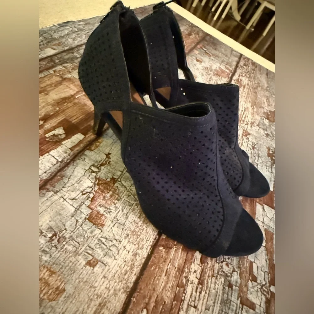 Style & Co. Navy Ankle Booties